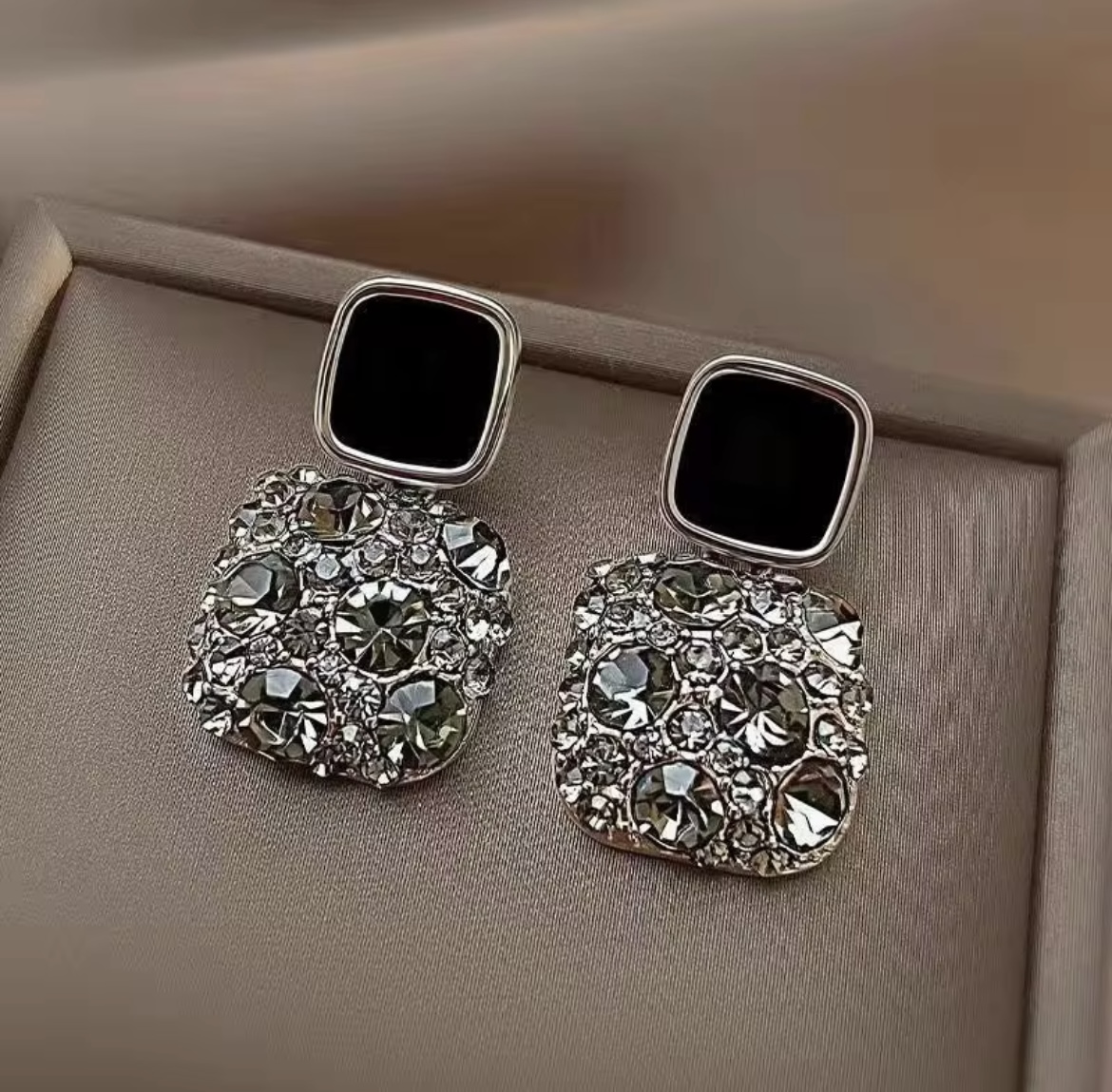 Vintage Glam Black Crystal Drop Earrings