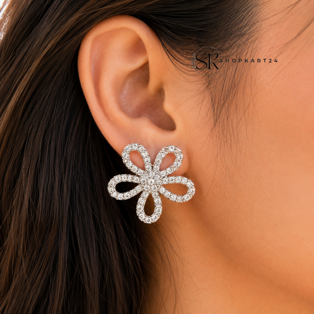 Silver Daisy Sparkle Earrings