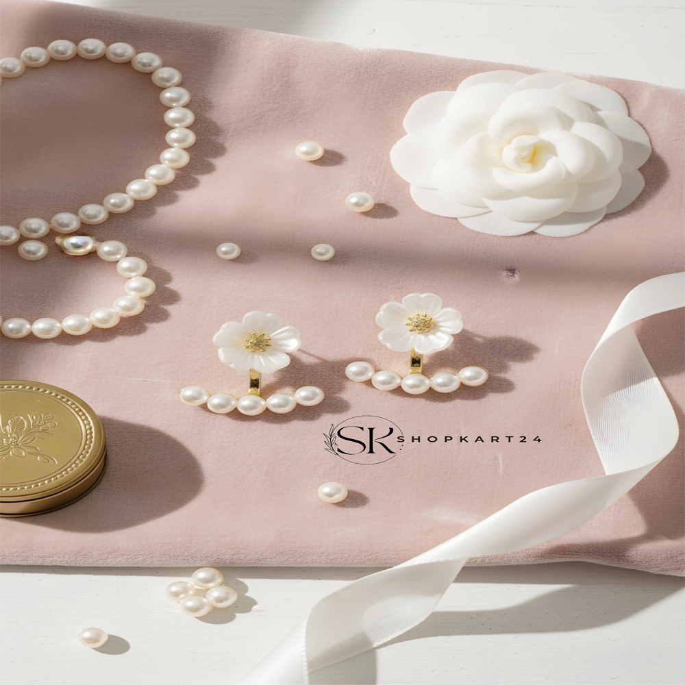 White Mini Flower Pearl Earring