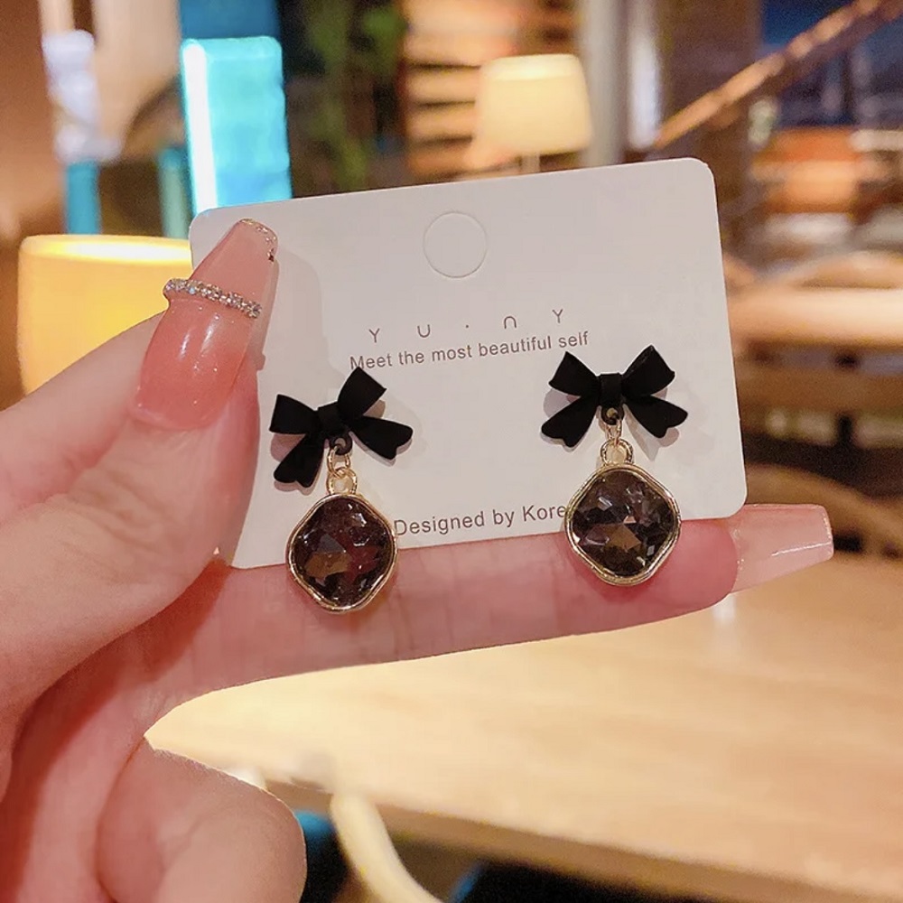 Black Crystal Bow Earring