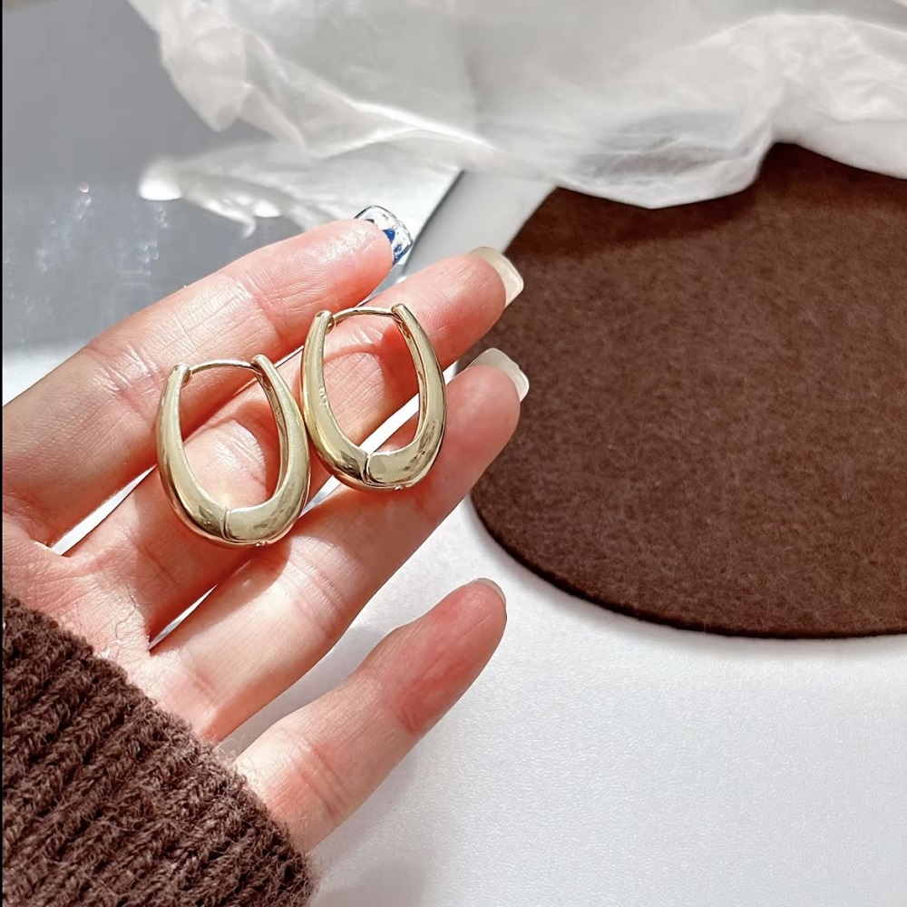 Chunky Gold Teardrop Hoop Earrings