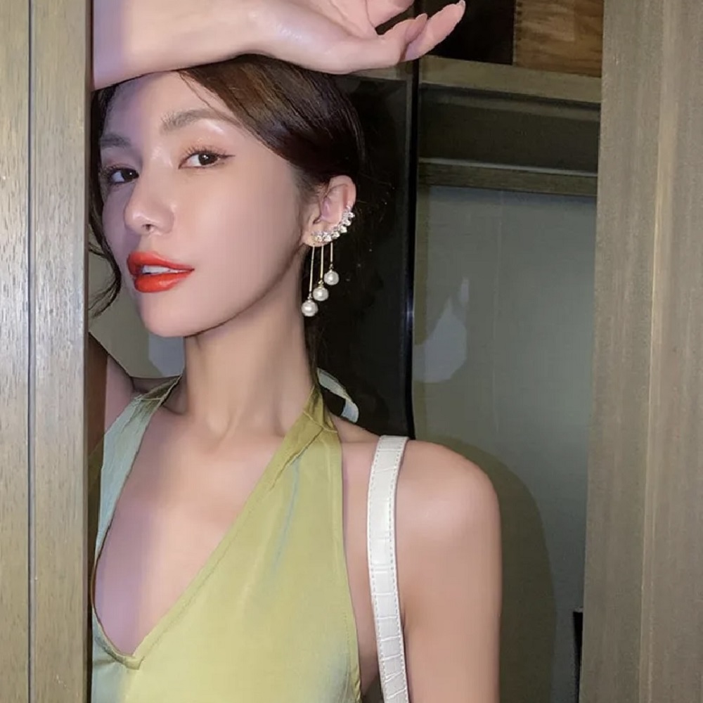 Gold Plated Rhinestone Ear cuff Pattern Earring